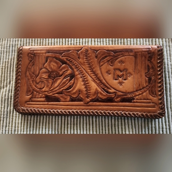 Vintage Tooled Leather Check book holder - Picture 1 of 5